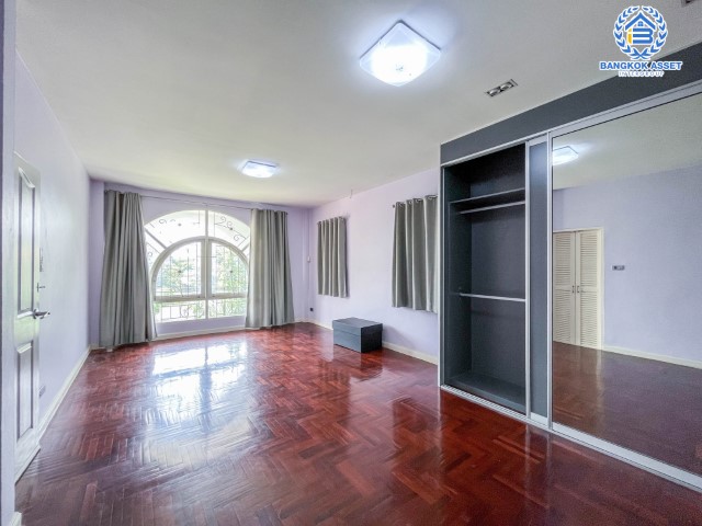 *****บ้านเดี่ยวมือสองย่านนนทบุรี ม.ลลิลอินเดอะพาร์ค บางใหญ่-กาญจนาภิเษก เนื้อที่ 56.2 ตร.ว. ฟังก์ชัน 3 ห้องนอน 2 ห้องน้ำ 2 ที่จอดรถ มาพร้อมของแถมเพียบ! บนทำเลดี เพียง 5 นาทีถึงรถไฟฟ้าสายสีม่วง "สถานีตลาดบางใหญ่" ใกล้เซ็นทรัลเวสต์เกต และทางด่วน "กาญจนาภิเษก"